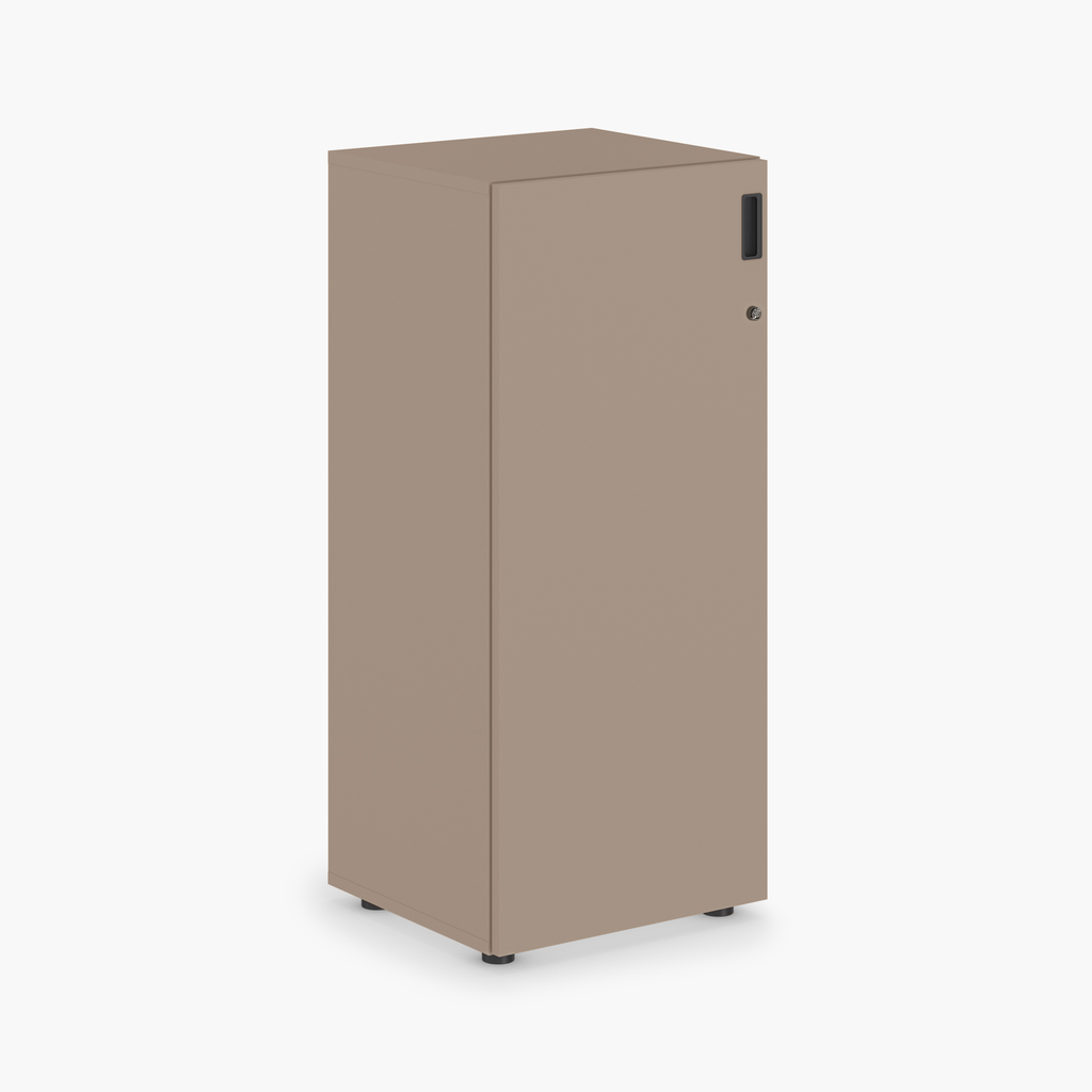 Drehtürenschrank