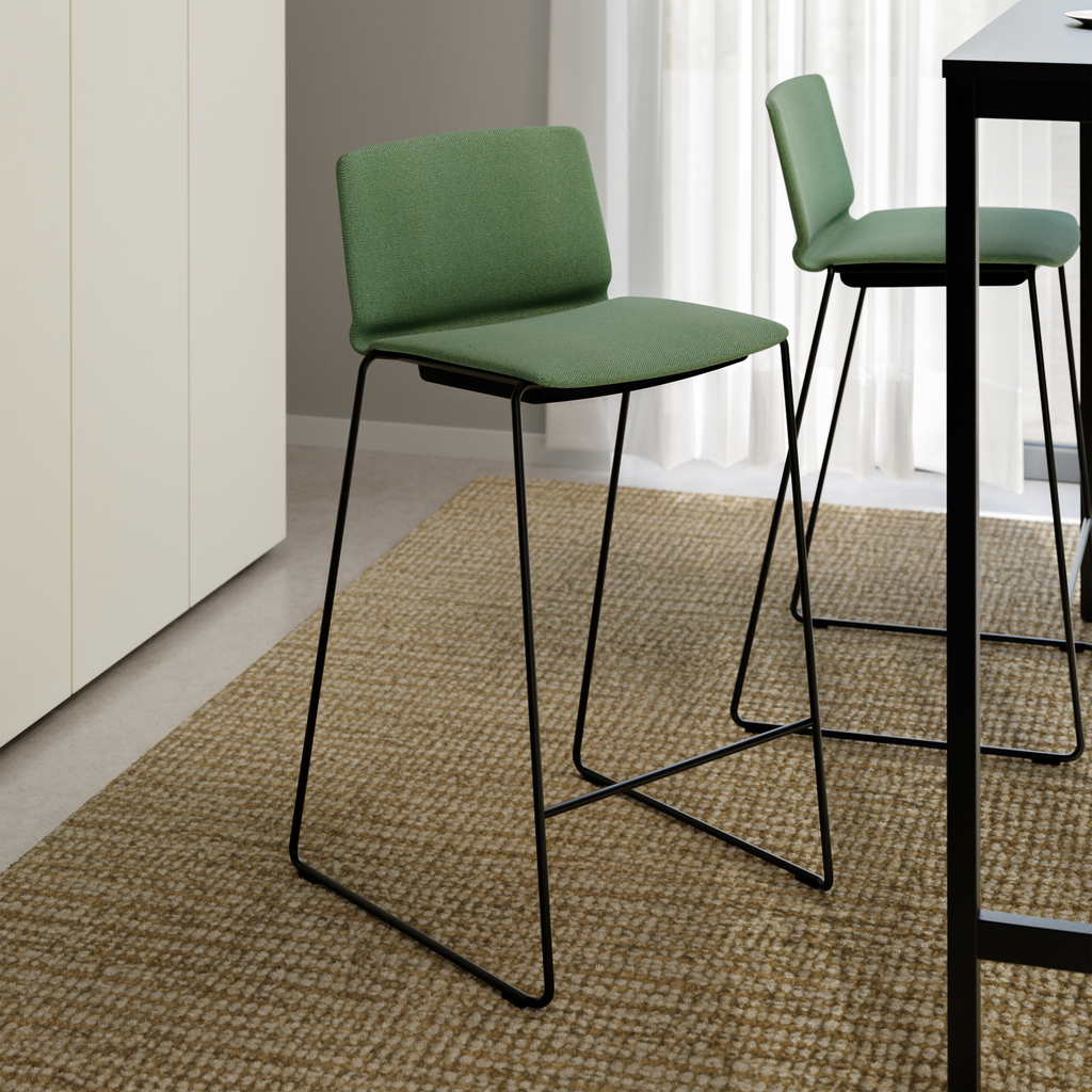 Curve Vollpolster Barhocker